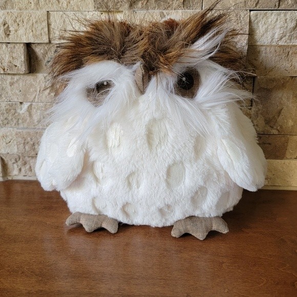 Pier 1 Imports Gracie Snowy Owl Plush 9" Stuffed animal white brown Tuft - Picture 1 of 5
